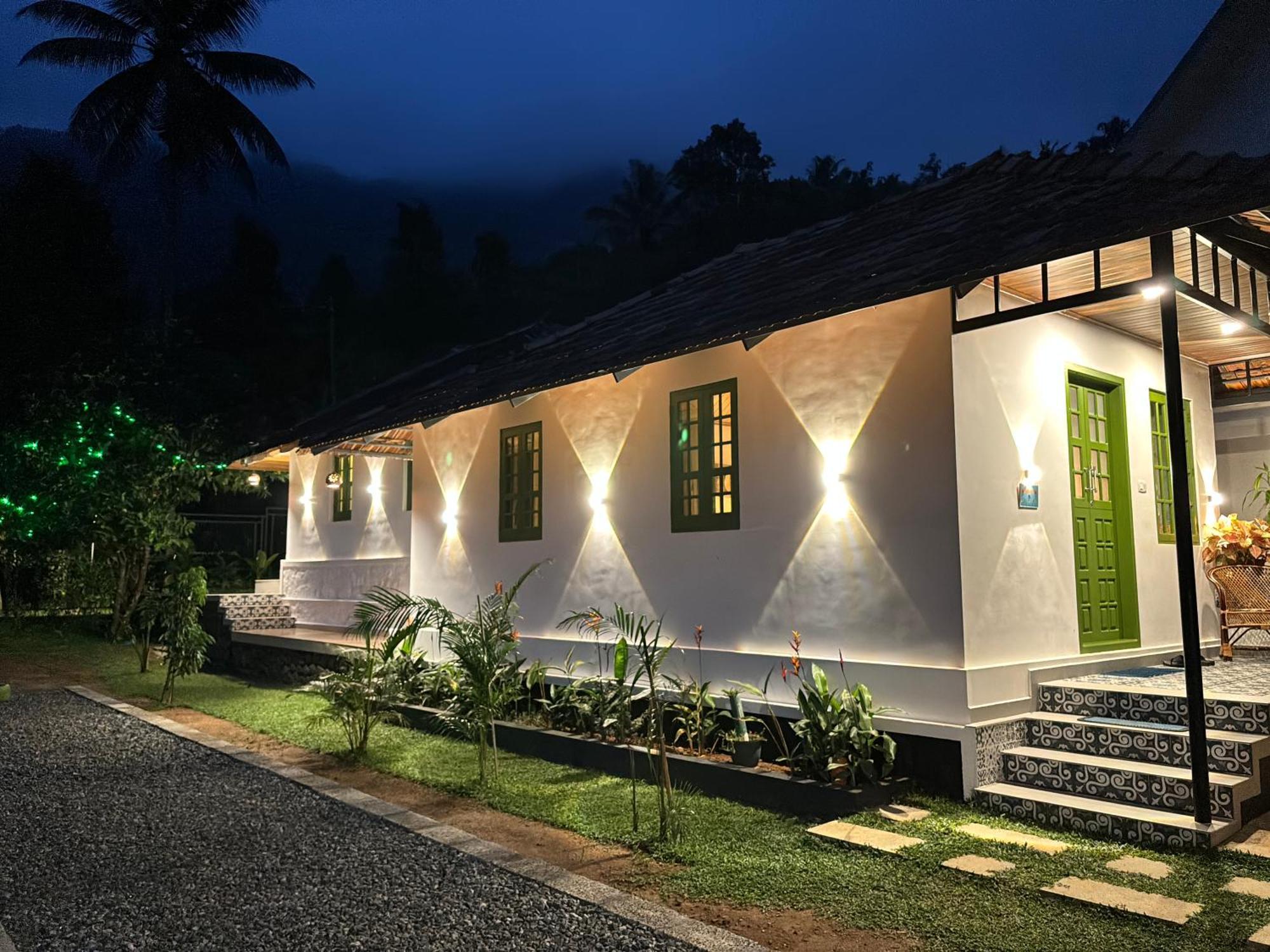 Calm Shack - 2 Bedroom-Boutique Farm Stay Munnar Exterior photo